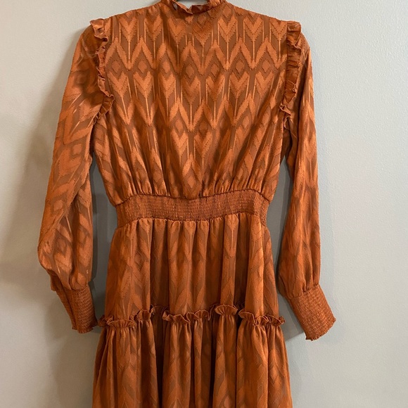 NWOT bar III Rust Orange Tiered Dress - Picture 5 of 5